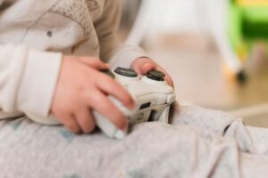 Wie lädt man die Controller der Nintendo Switch? Lademöglichkeiten und Tipps zur Akkupflege