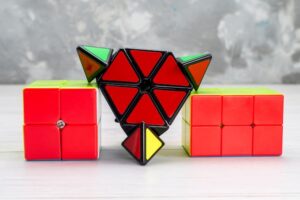 Rubik Cube Lösen In 20 Zügen – Was hinter der 20-Züge-Theorie des Zauberwürfels steckt